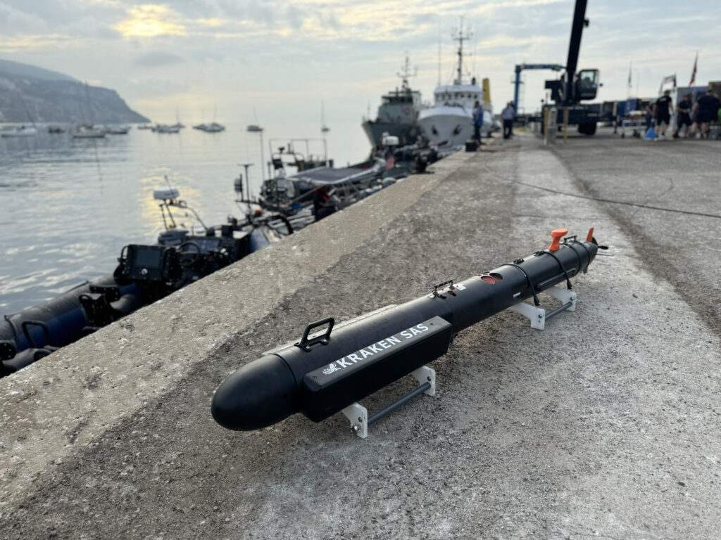 Triangular Raft Sas KATFISH Towed SAS For Underwater Survey | Kraken Robotics
