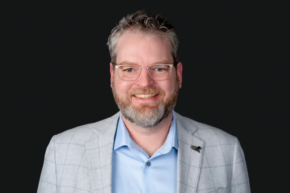 Dave Shea Headshot